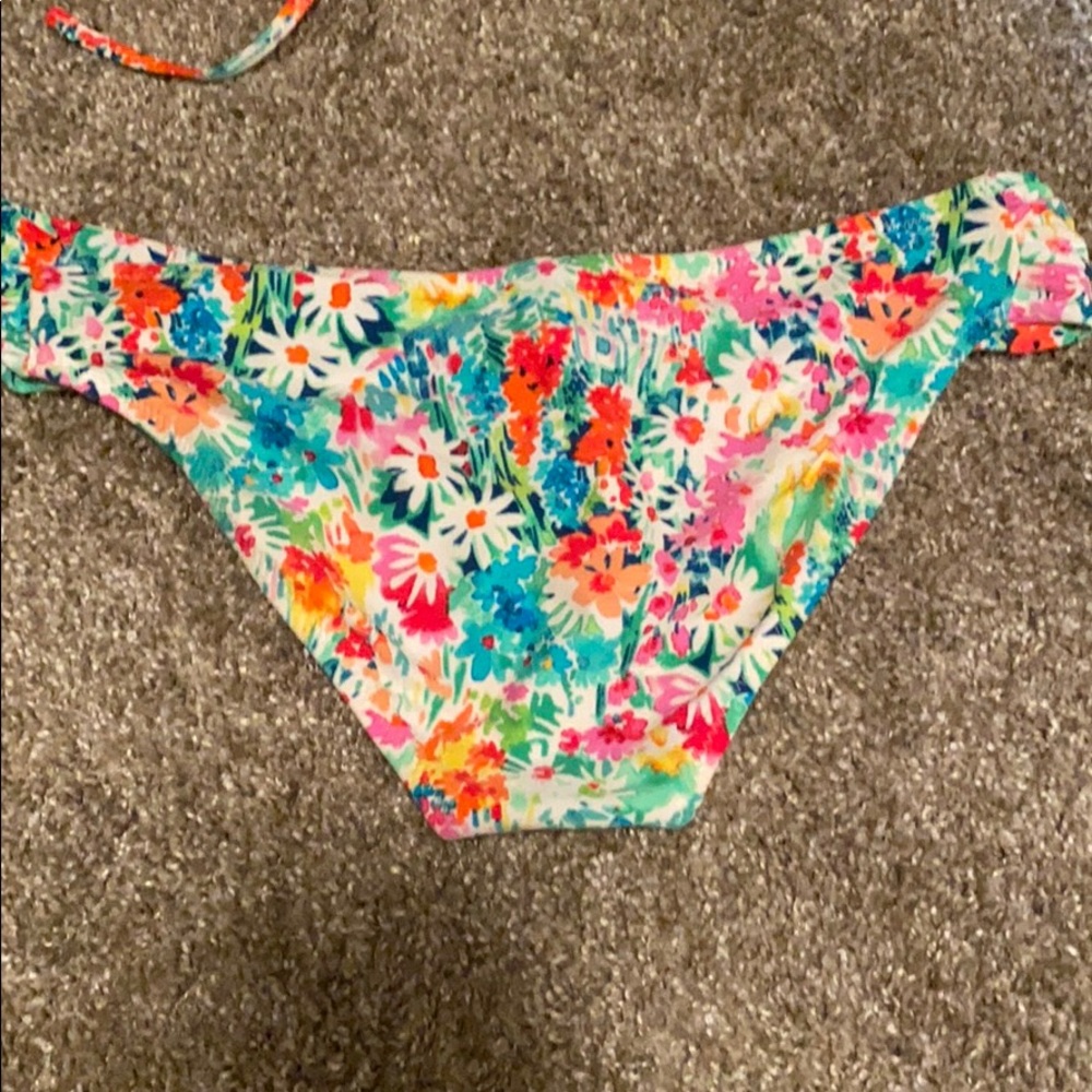 Floral bikini - Picture 7 of 8